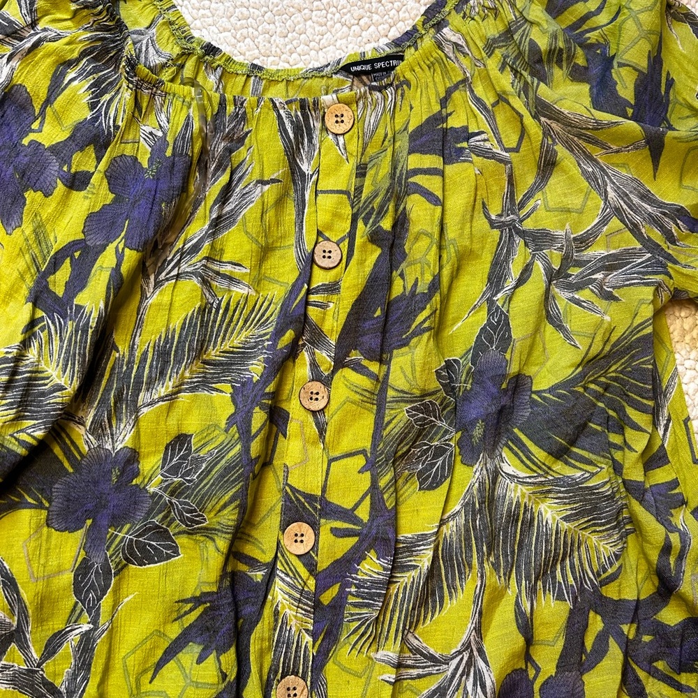 Unique Spectrum Women's 3X Green Floral Top Boho Short Sleeve Relaxed Fit - Picture 4 of 7